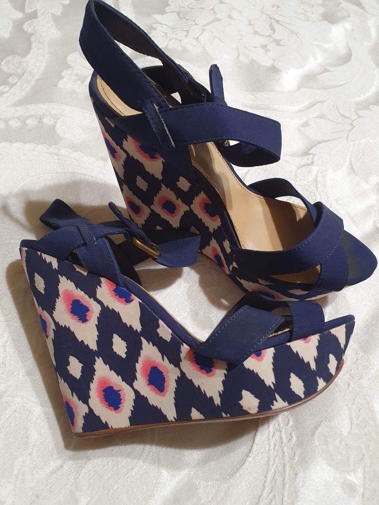 Sandale bleumarin mărimea 36