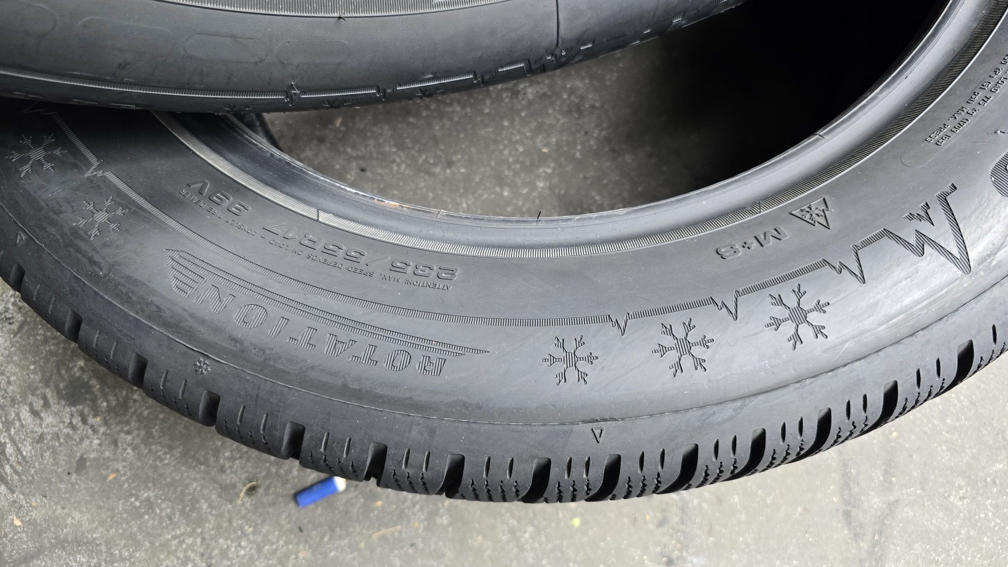 2 anvelope iarnă Dunlop 235/55/17 - transport gratuit
