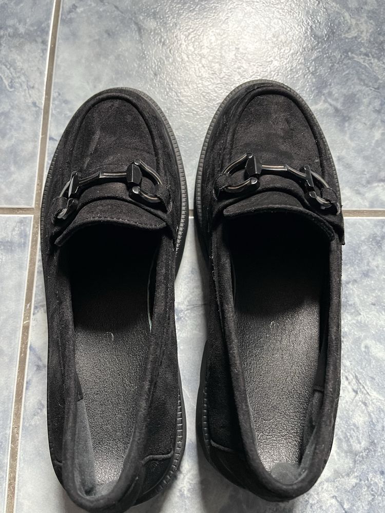 Pantofi dama marimea 39