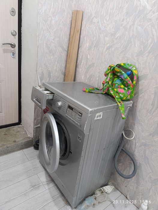 Продам стиральную машину б/у
