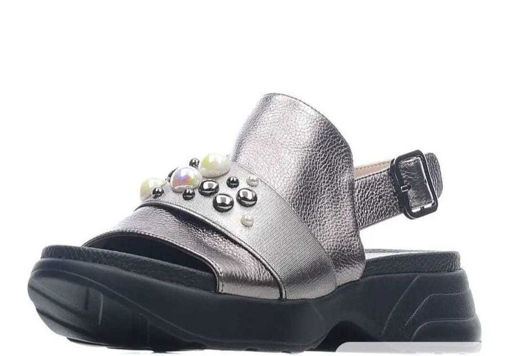 Продам сандалии женские из натуральной кожи