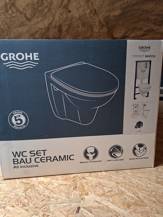Vând 2 vase wc Grohe Bau noi