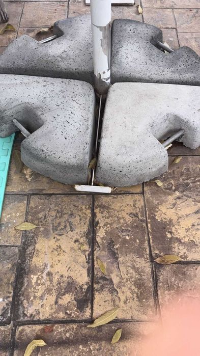 Suport umbrela + greutati din beton