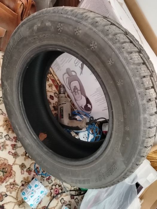 Продам зимние шины