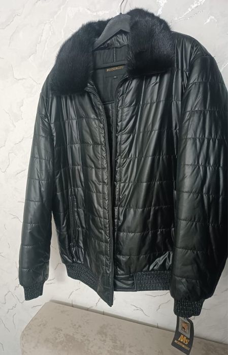 Продам мужскую куртку