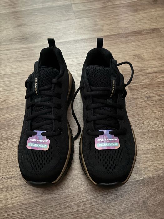 Обувки skechers оригинални