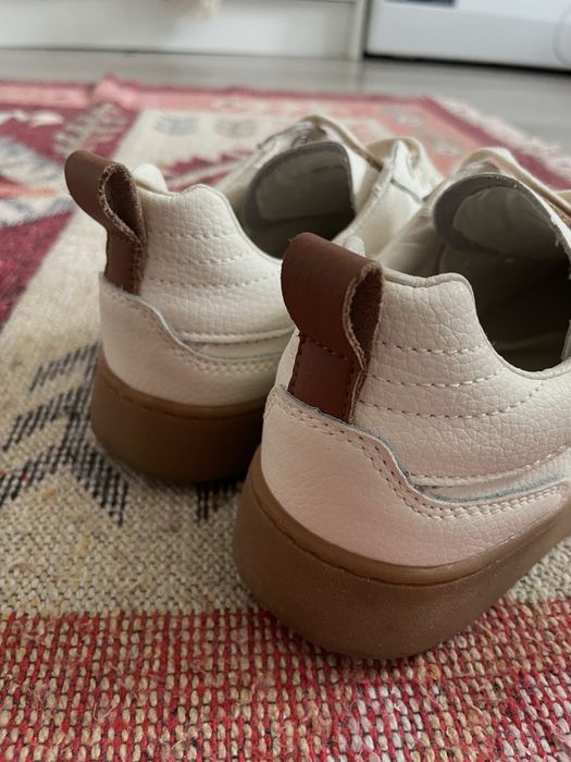 Кецове от естествена кожа - RESERVED