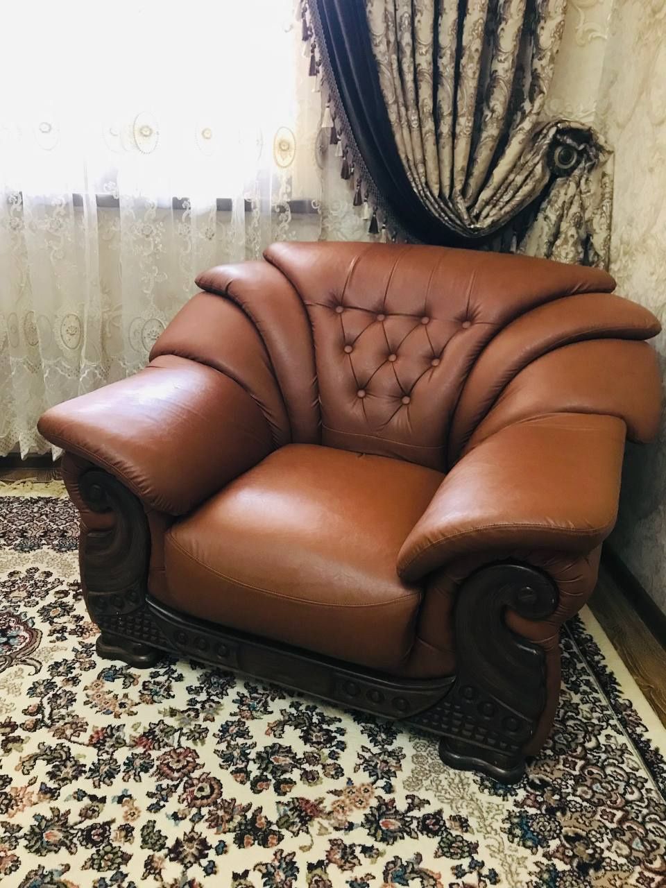 Диван и кресло ,комплект для зала и гостиной.