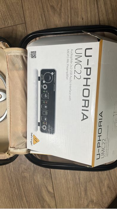 Продам микрафон со станцией