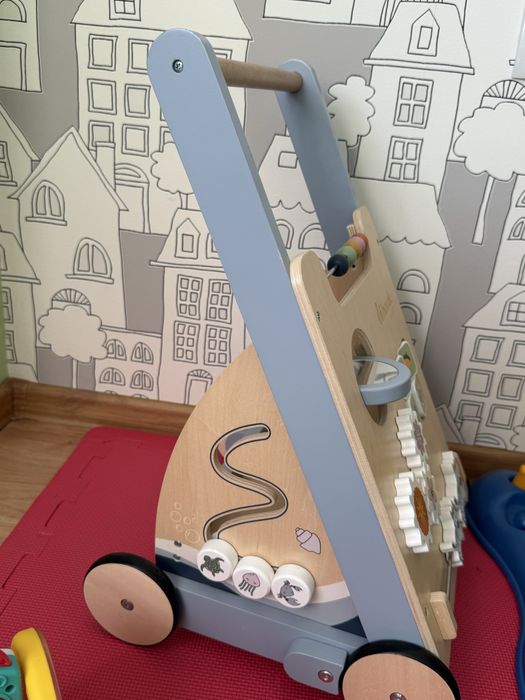 Дървена проходилка Hauck