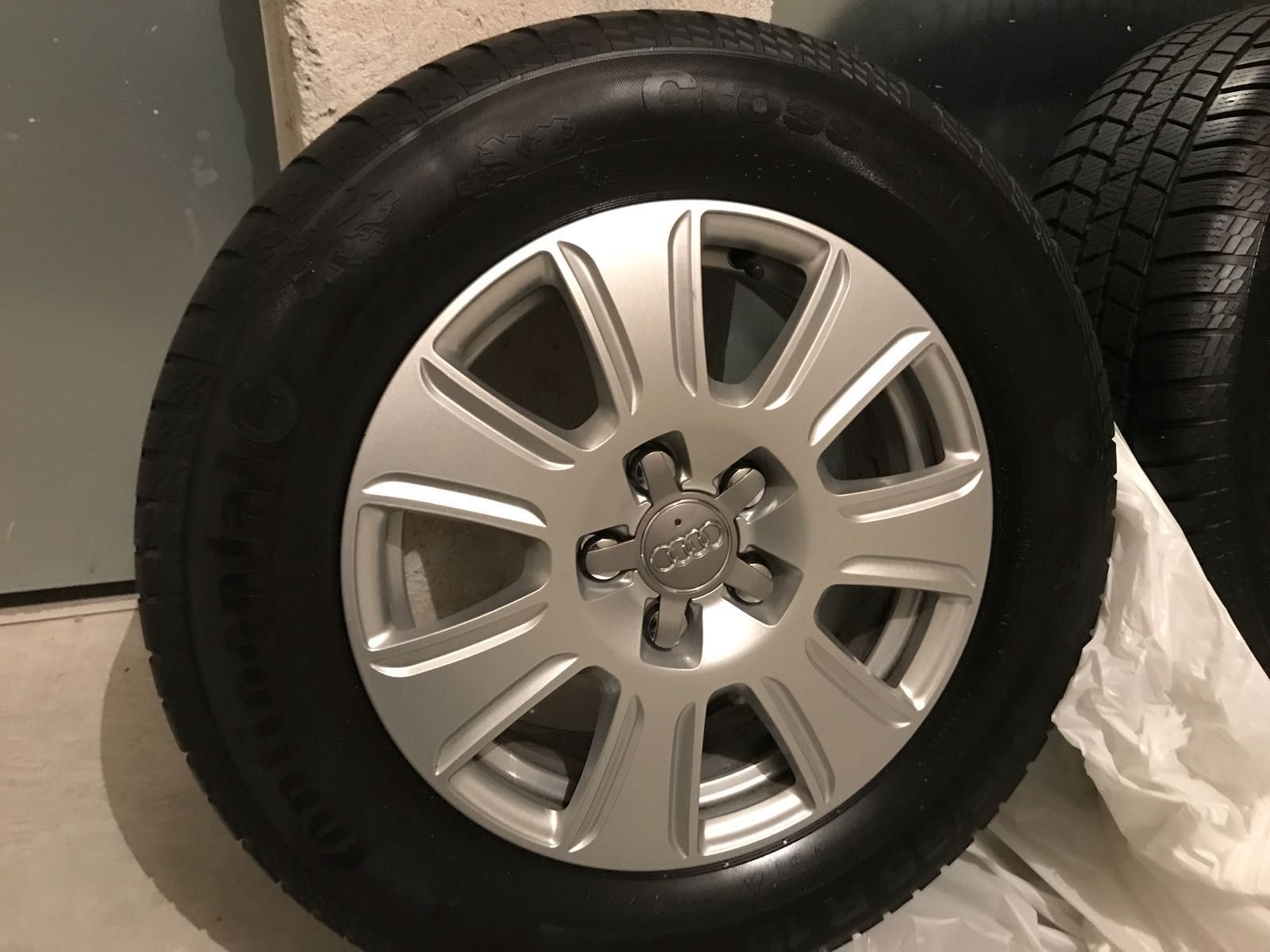 Гуми и оригинални джанти AUDI Q3 Q5 A3 A6 Continental зимни