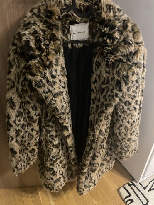 Haine de blana artificiala ZARA