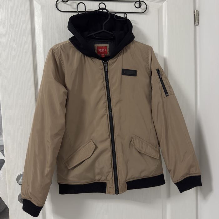 Geaca Guess baieti 14 ani