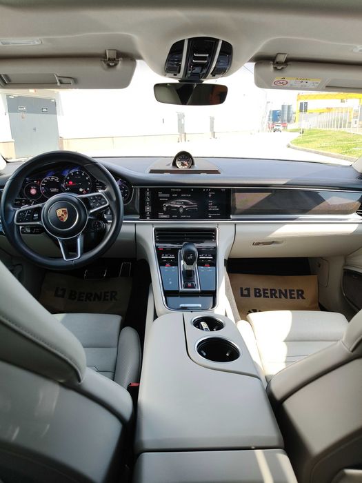 Porsche Panamera 4S - GARANTIE !!!