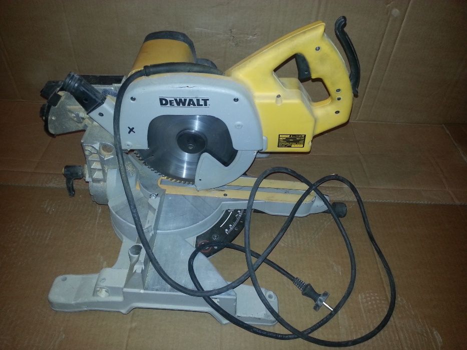 Продавам настолен циркуляр