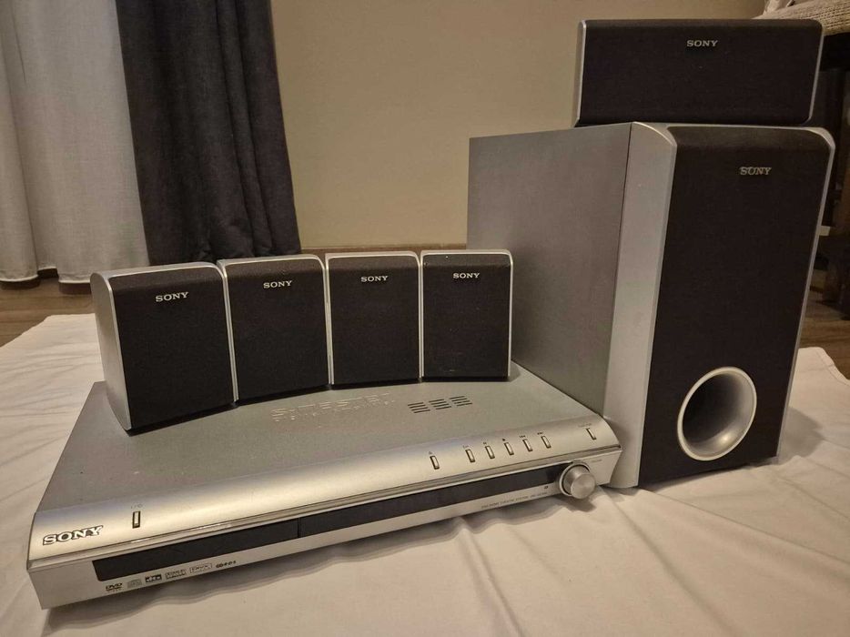 Sistem Home Cinema Sony DZ100