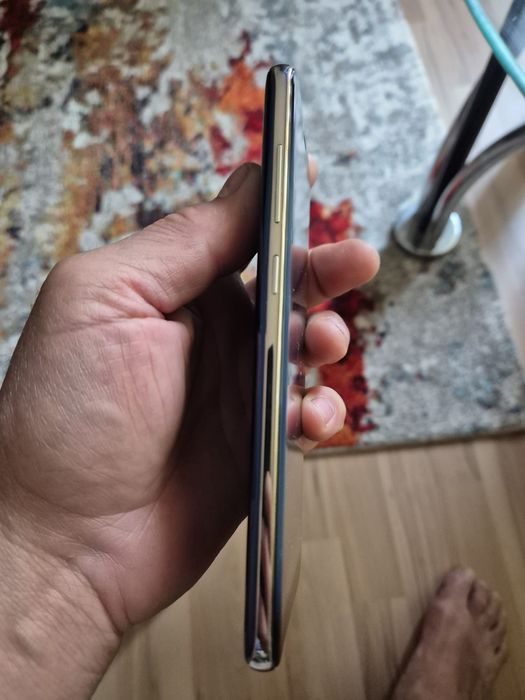 Motorola razr v3 functional . Samsung s 10 + defect !!