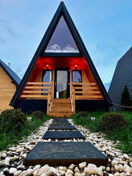 Case tip A de vânzare