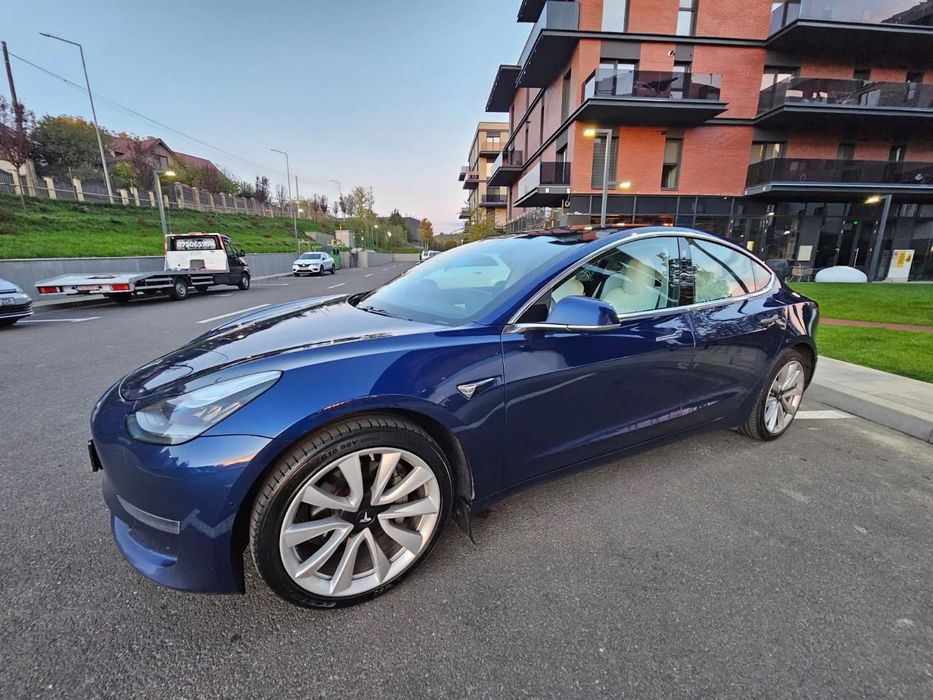Tesla Model 3 Tesla Model 3 Dual Motor Long Range AWD