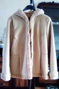 Дамско палто с качулка М размер