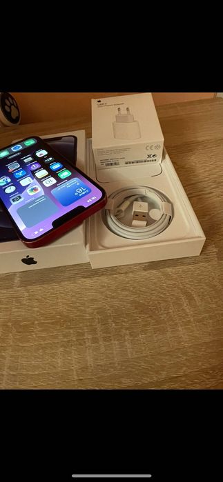 Apple  iPhone 13  перфектен