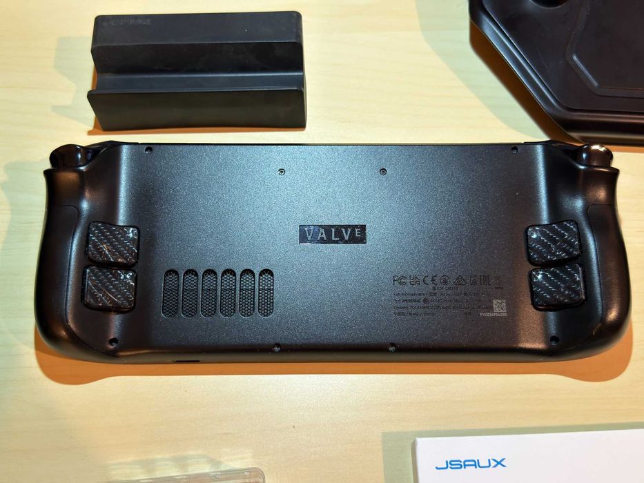 Steam Deck OLED cu SSD 2TB (Ecran Glossy)