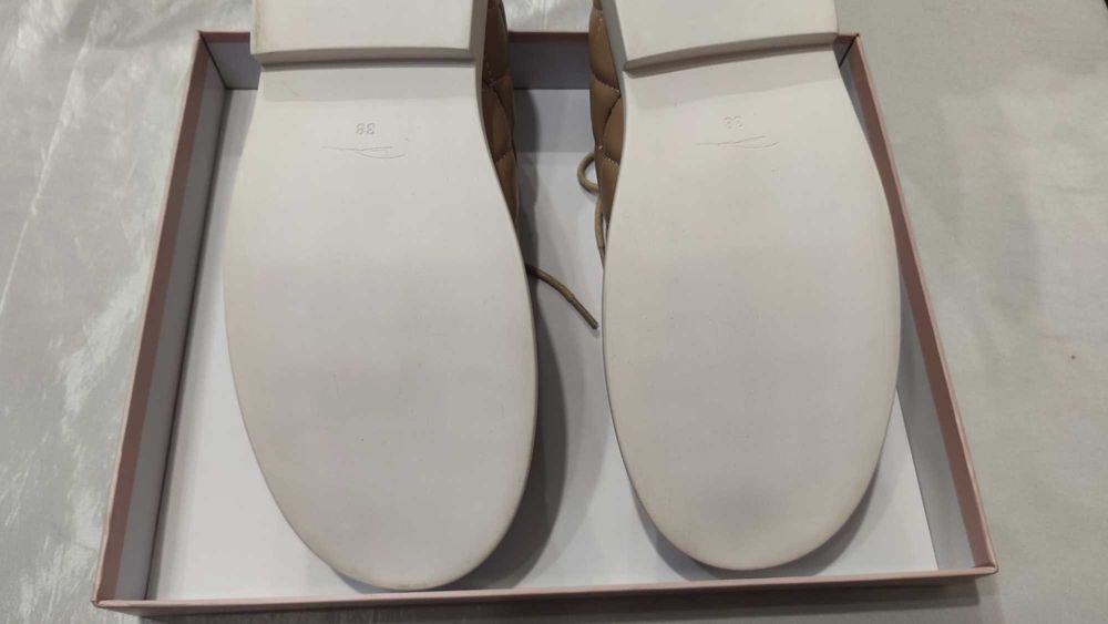 Продавам чисто нови дамски обувки Дима стил ест. кожа 38-ми номер