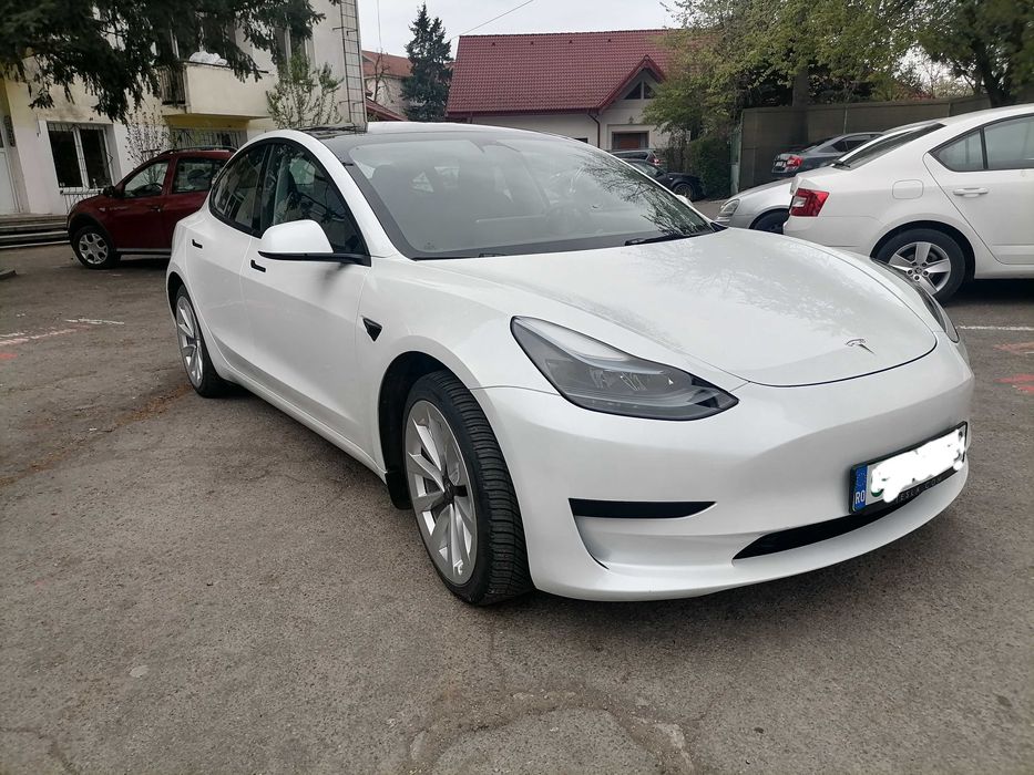 Tesla model 3 SR+ prima înmatriculare 2023