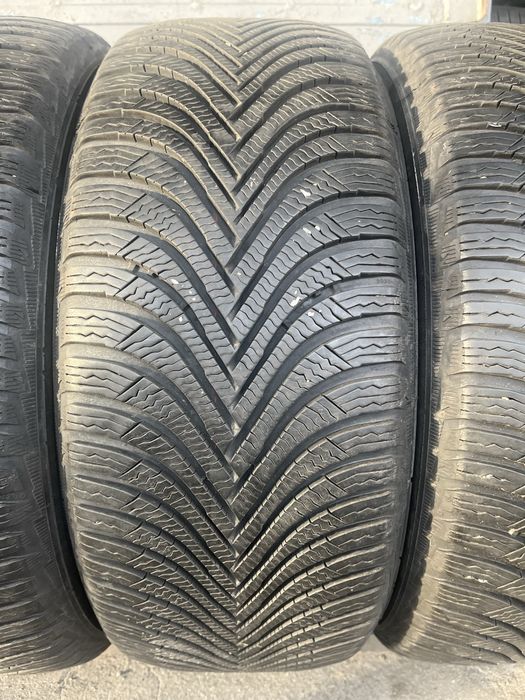 4 бр. зимни гуми 225/50/17 Michelin 6,5 mm DOT 1917