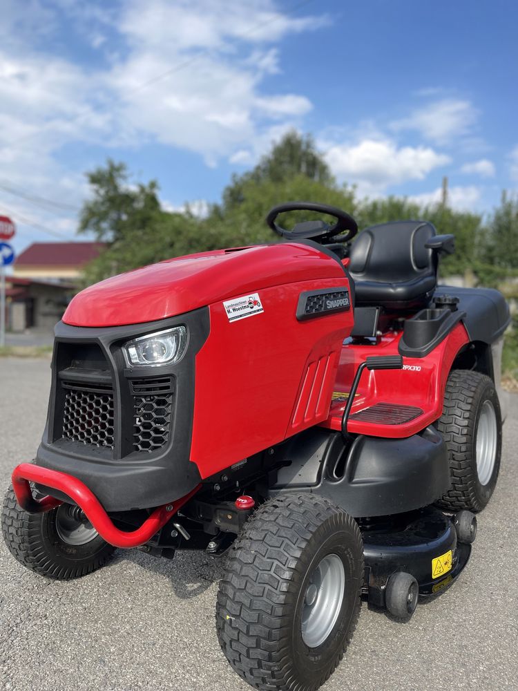 Tractoras de tuns iarba Snapper