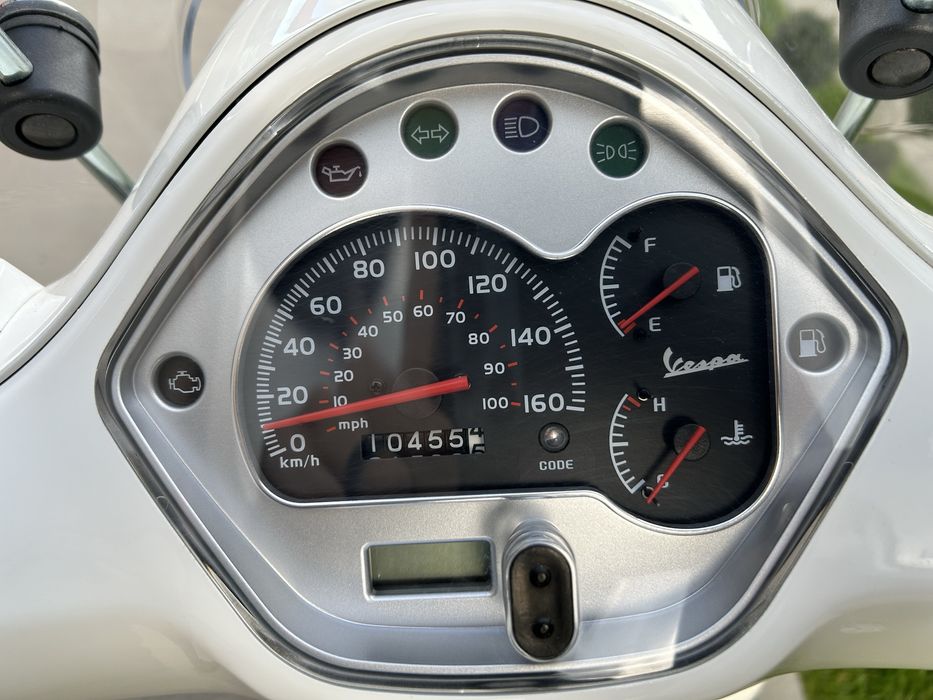 Piaggio Vesta GTS 300 ie