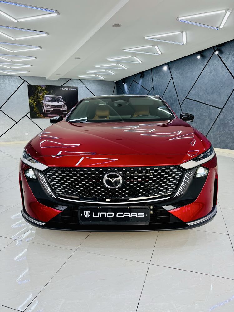Продается почти новый Mazda EZ6.
