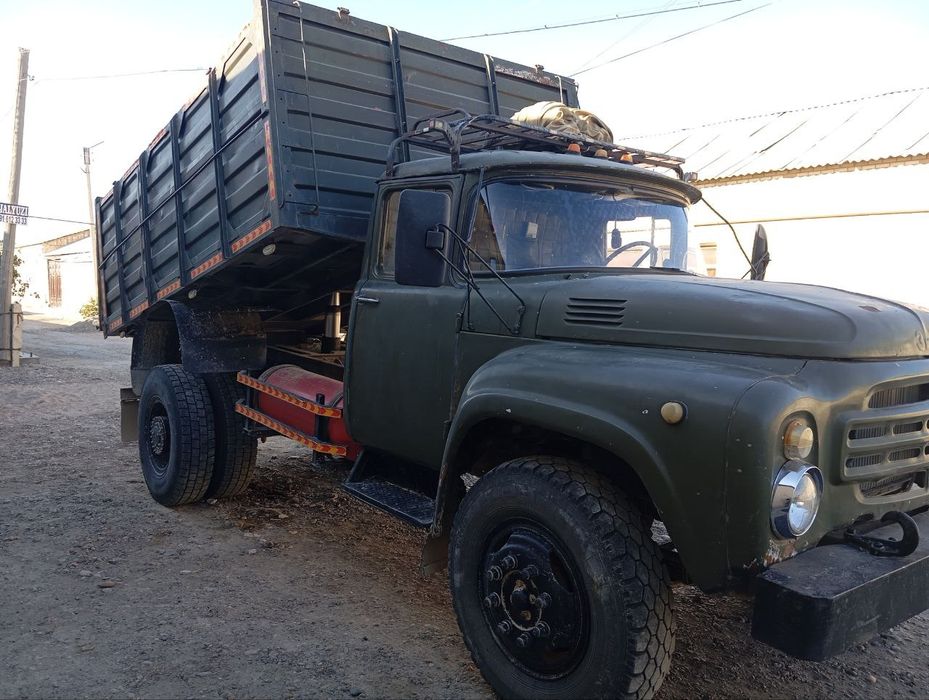 Zil 130 sotiladi