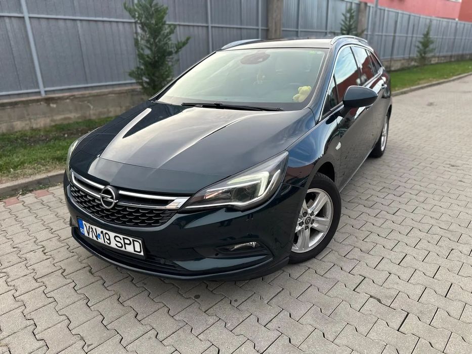 Opel Astra Opel Astra Sports Tourer – elegantă, spațioasă și fiabilă