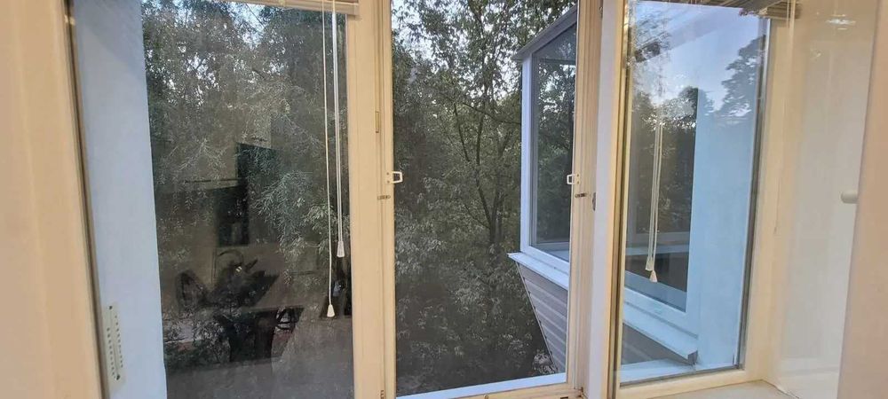 Двустаен имот в кв.Света Троица