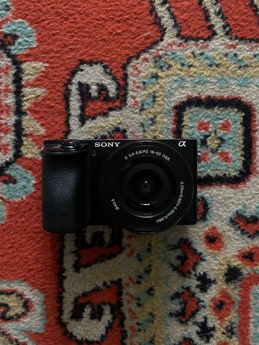 Sony A6500 + 16-50 mm OSS