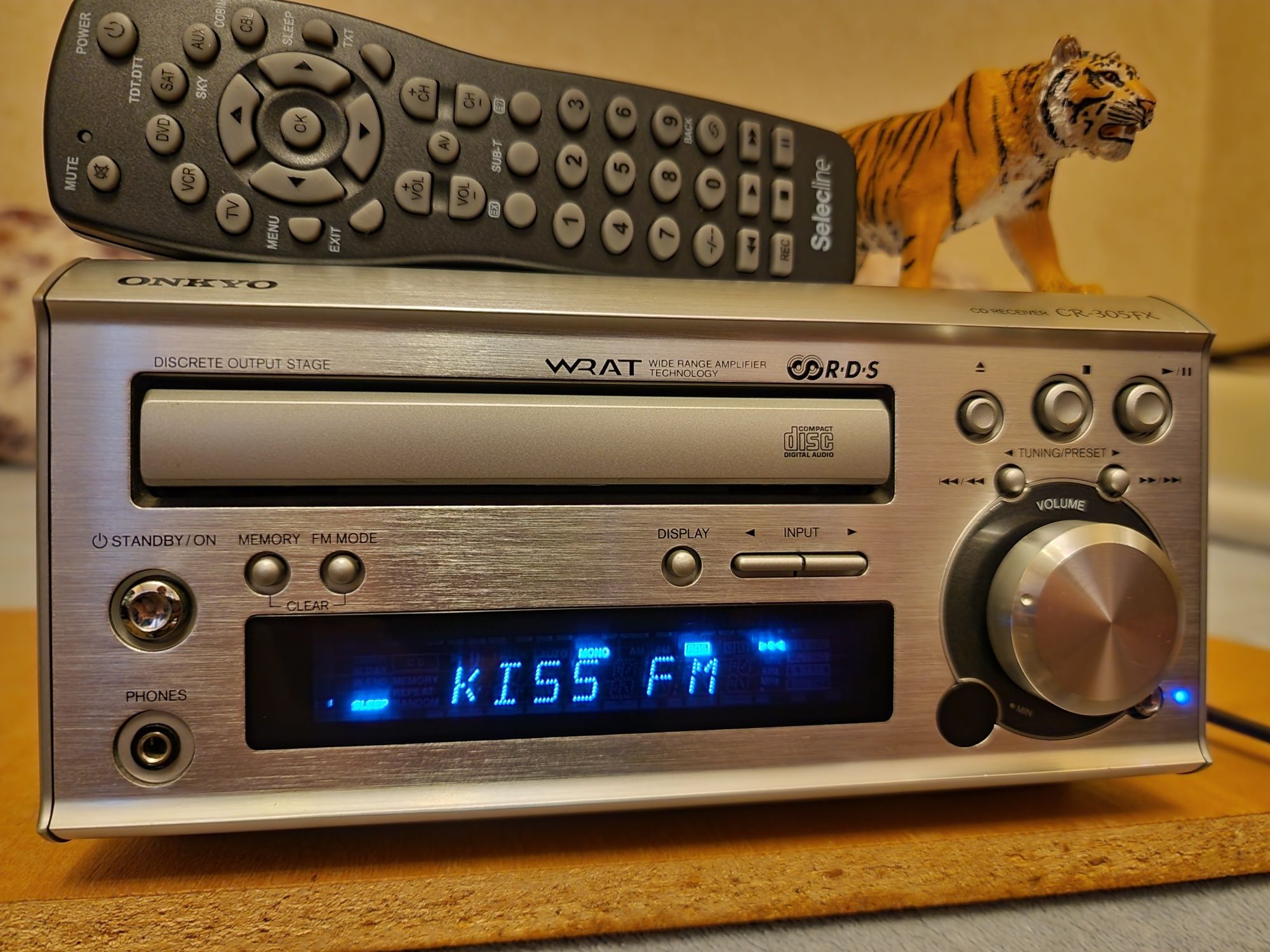 Onkyo CR-305FX. Cd receiver rar. Model deosebit !