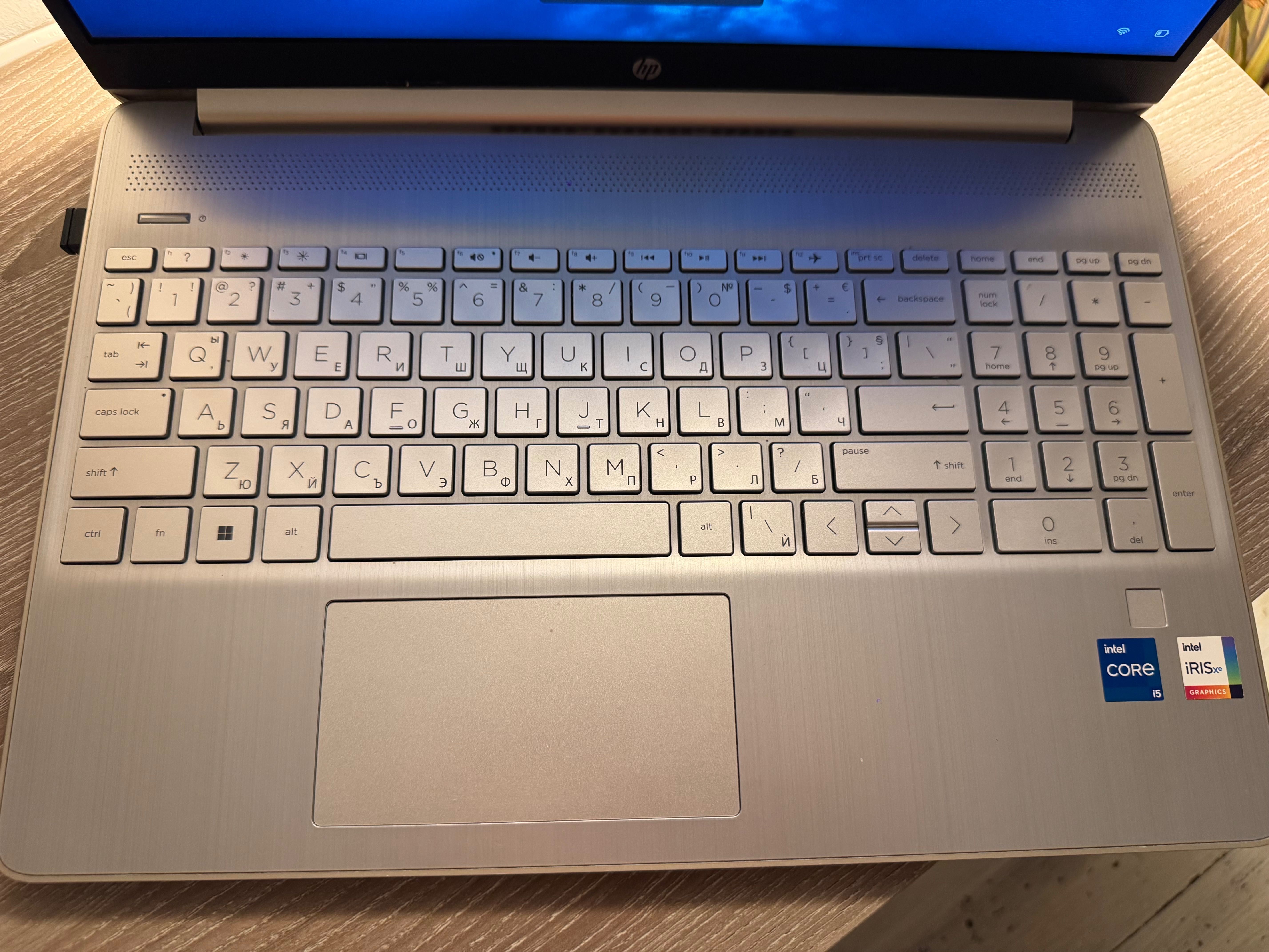 HP Лаптоп i5-1235U  16GB RAM  512GB SSD Full HD