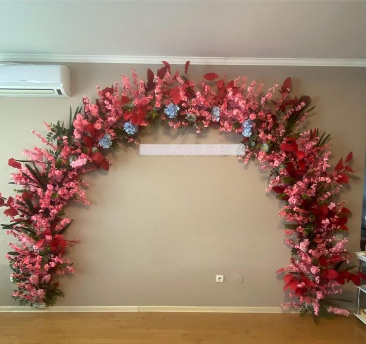 Продам Арку из цветов