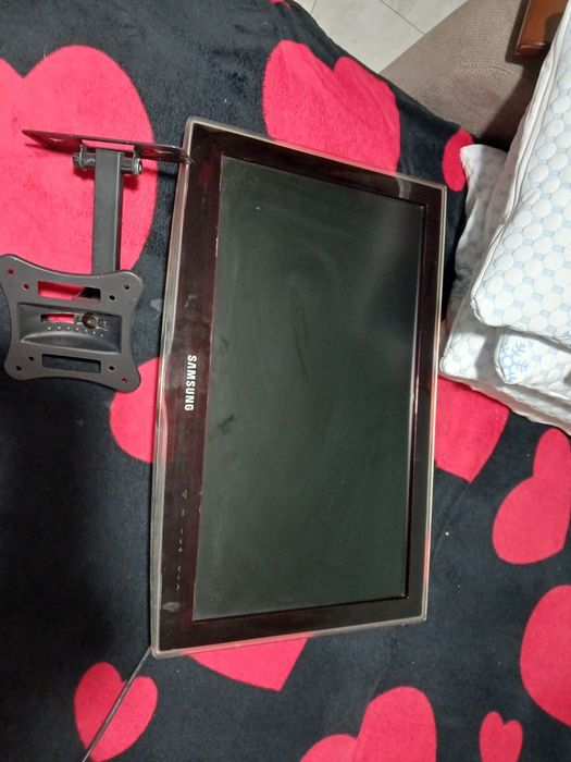 Vând tvsamsug cu tot cu suport