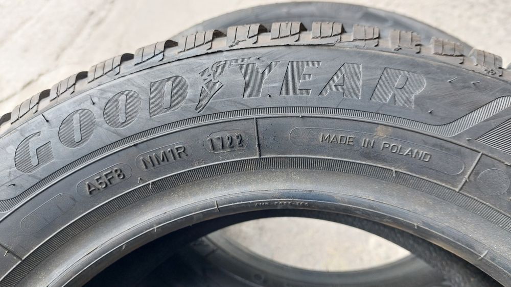 Нови гуми 185/60/14 Goodyear Ultragrip 9+ 2 броя