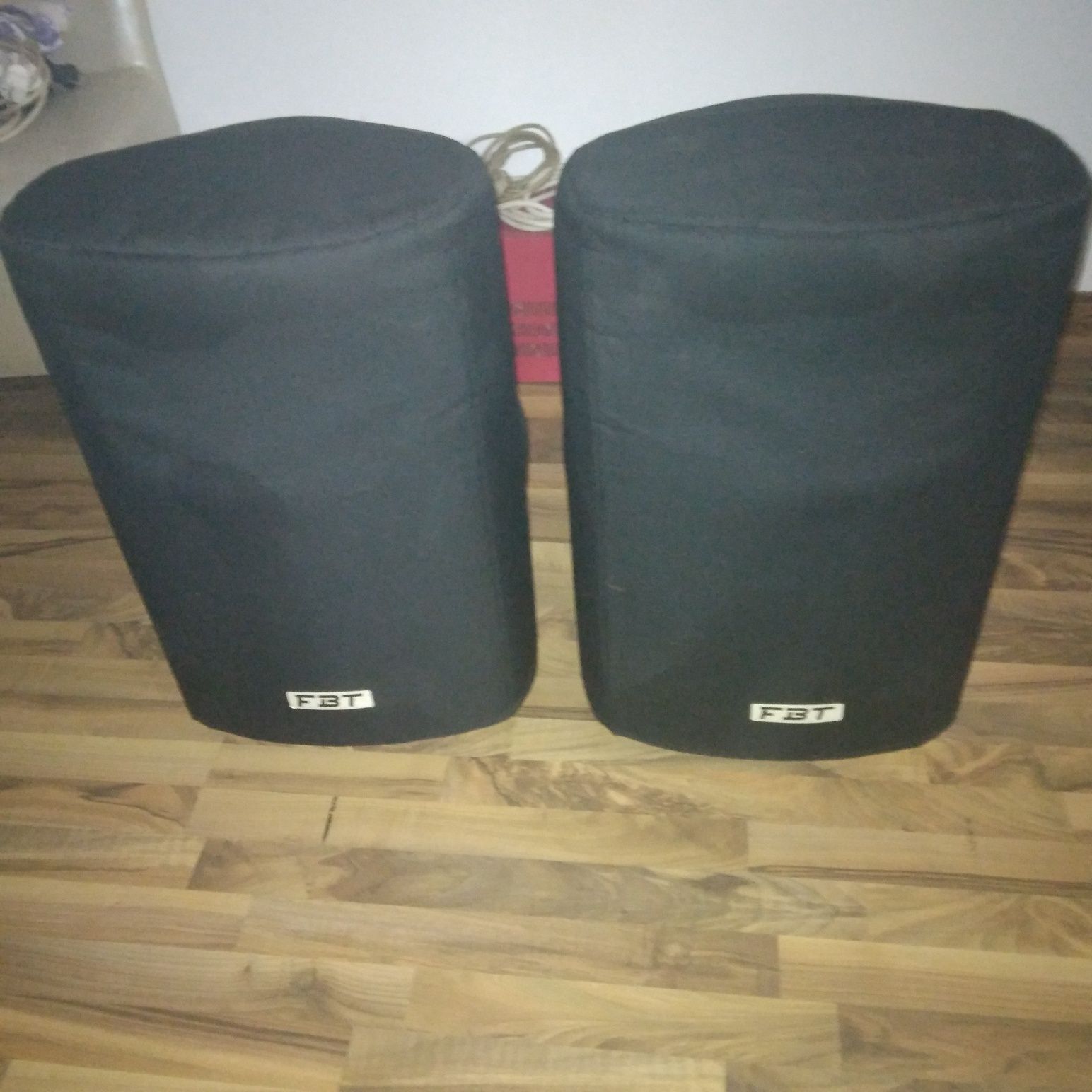 Vand 2 boxe pasive fbt himaxx 40 nu dynacord