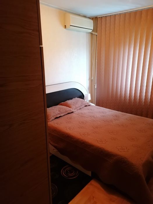 Vând sau schimb cu apartament în București 3-4 camere