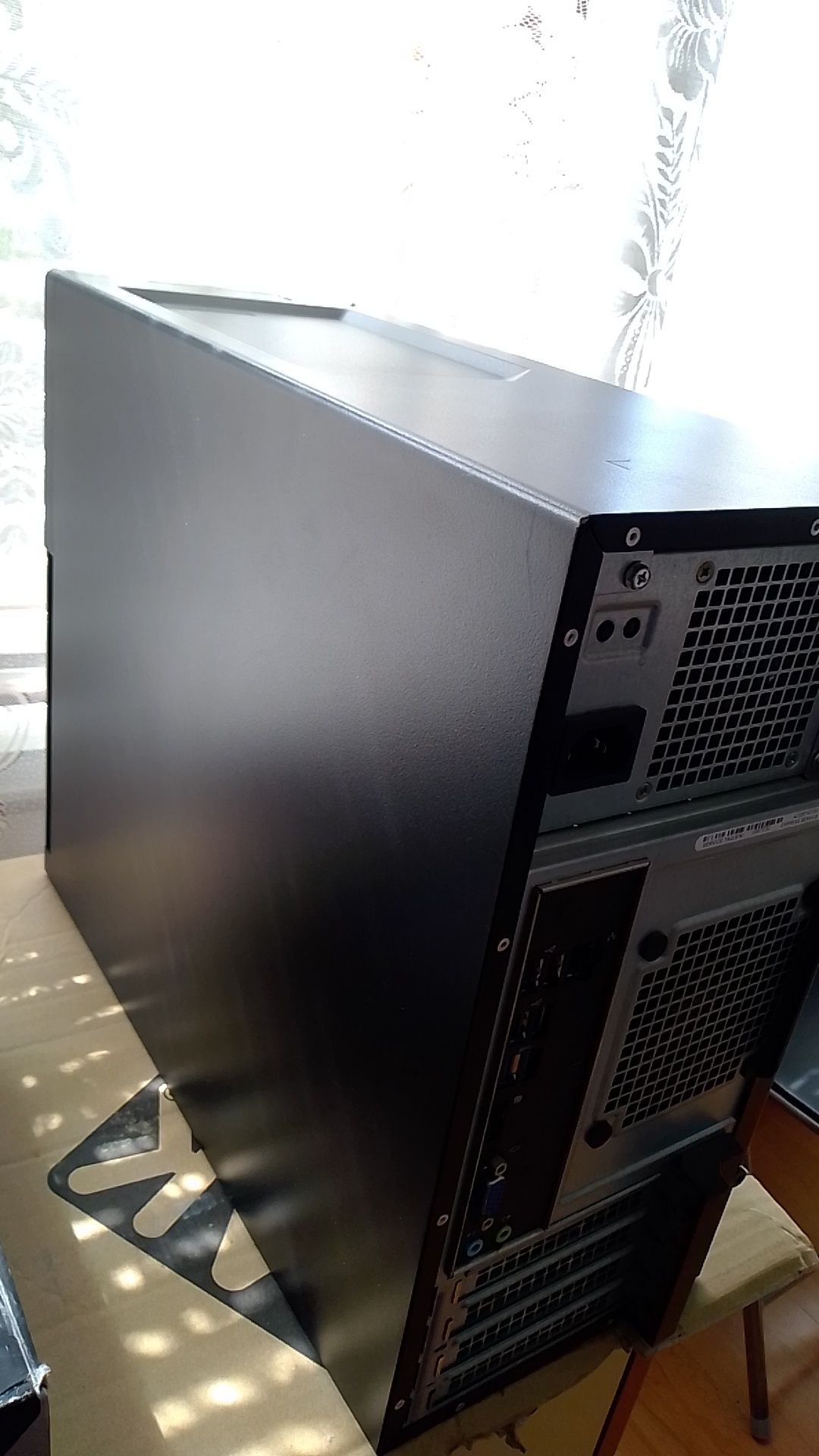 Dell 3020 Tower, i3 4160, 4GB рам, 500GB HDD
i3 4160