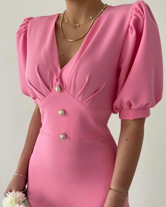 Вечернее розовое платье