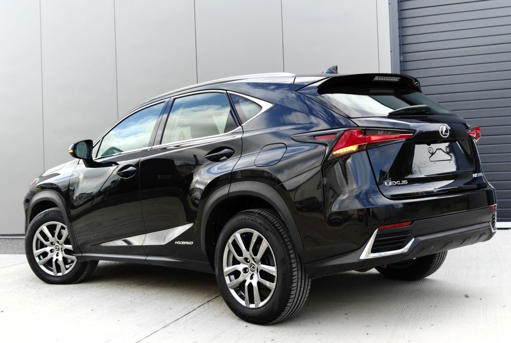 LEXUS NX300h 2,5 Hybrid 4×4 Automatic 2020//Superbă