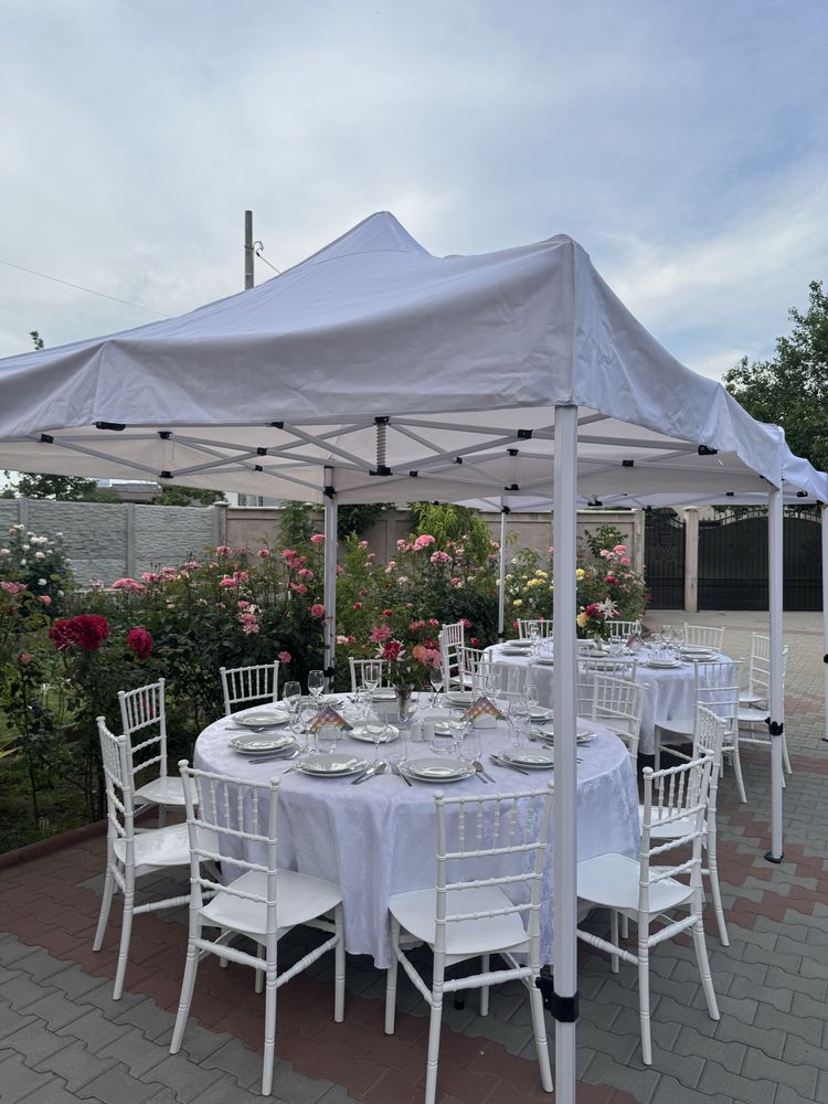 Inchiriez pavilion cu mese si scaune pentru evenimente