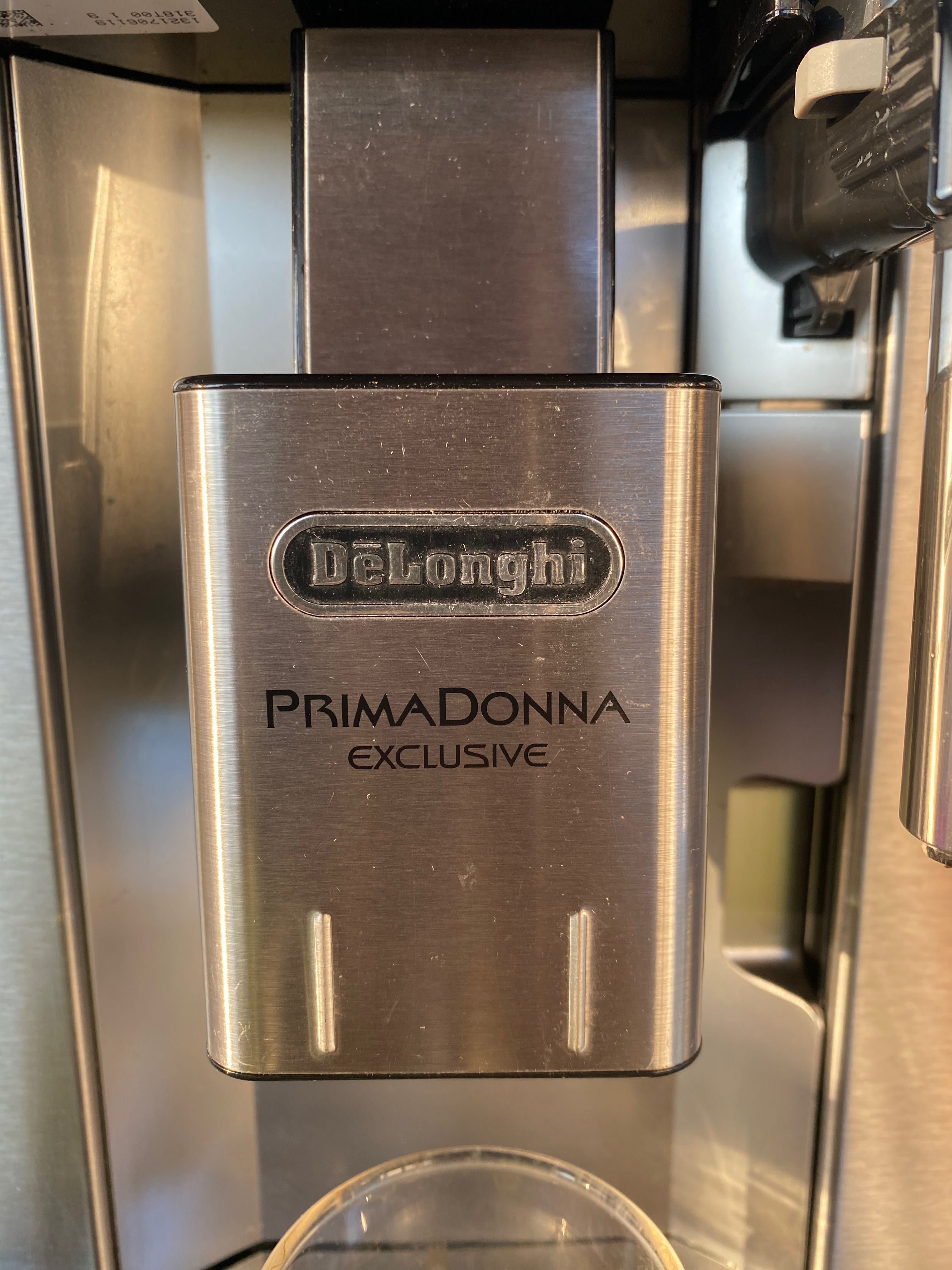Кафемашина Delonghi Primadonna