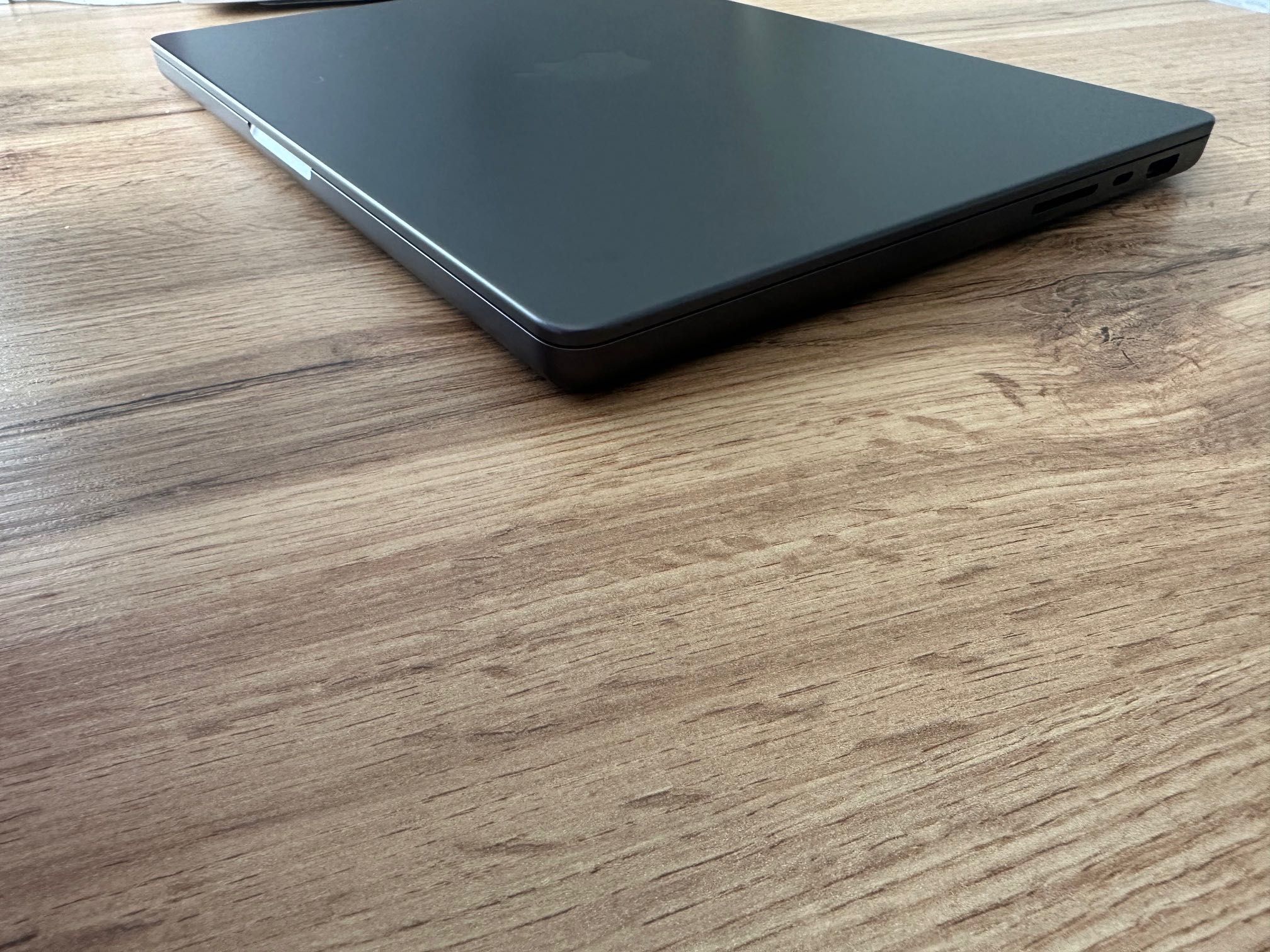 MacBook Pro 14" M3 MAX 14-CPU, 30-GPU, 36GB RAM, 1TB SSD