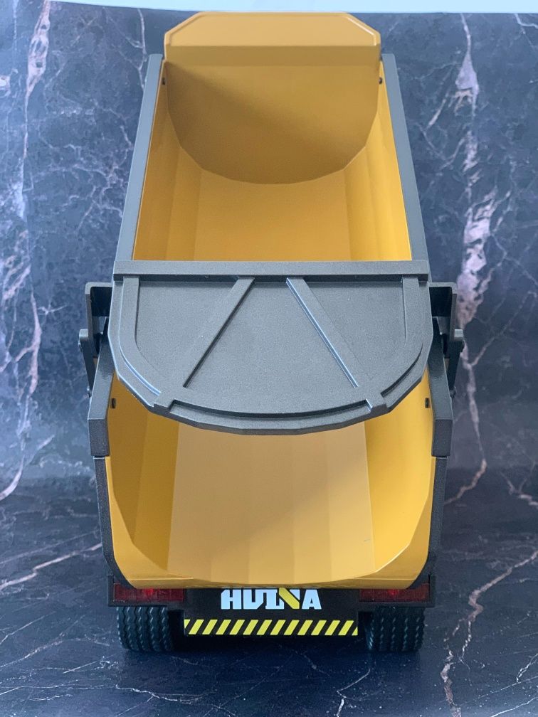 Камаз игрушечный